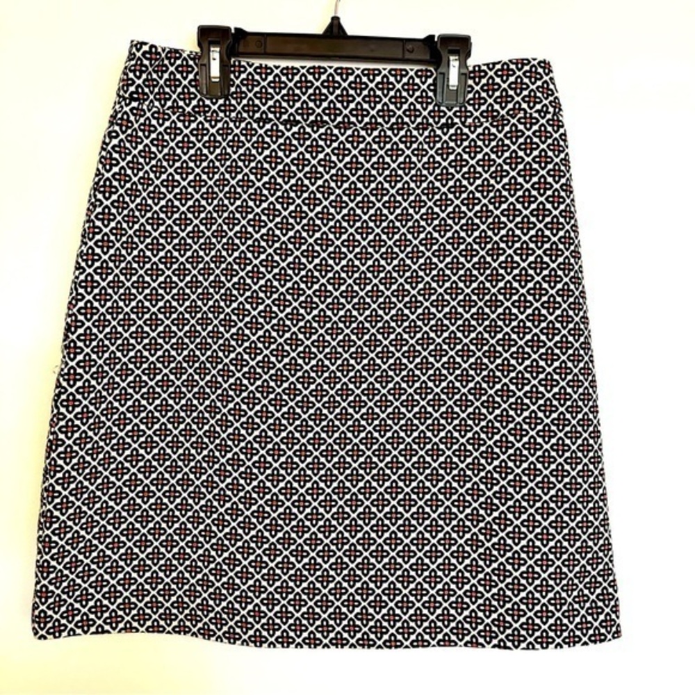 Ann Taylor Black Red White Floral Pattern Mini Skirt Size 8